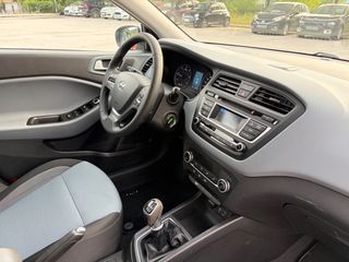 Hyundai i 20 2015-thumb-9
