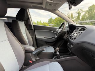 Hyundai i 20 2015-thumb-11