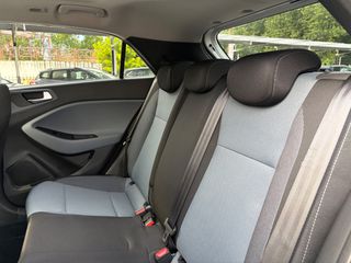 Hyundai i 20 2015-thumb-15