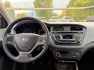 Hyundai i 20 2015-thumb-25