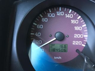 Mitsubishi Pajero 2000-thumb-10