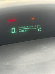 Toyota Yaris 2011-thumb-9