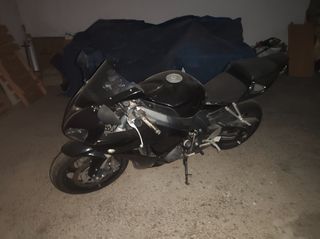 Honda CBR 1000RR 2006-thumb-1