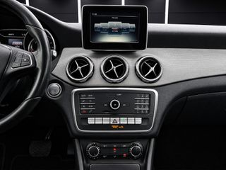 Mercedes-Benz GLA 180 2017 URBAN DIESEL AUTOMATIC ΕΛΛΗΝΙΚΟ-thumb-15