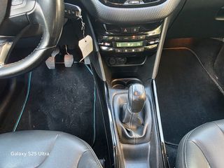 Peugeot 2008 2016-thumb-15