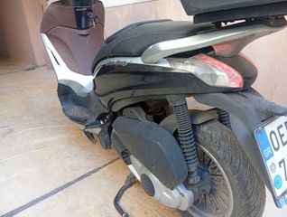 Piaggio Beverly 300i 2012-thumb-3