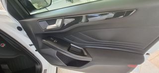 Ford Focus 2018 St Line-thumb-19