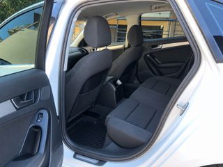 Audi A4 2010-thumb-10