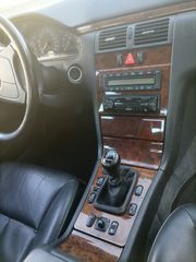 Mercedes-Benz E 200 2000-thumb-5