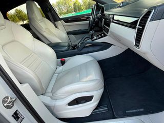 Porsche Cayenne 2022 E-HYBRID COUPE-thumb-5