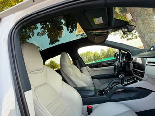 Porsche Cayenne 2022 E-HYBRID COUPE-thumb-6