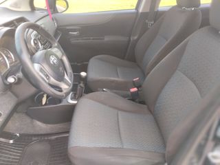 Toyota Yaris 2014 1000CC A/C Y/T 5θυρο Αέριο-thumb-5