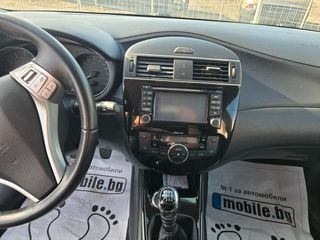 Nissan Pulsar 2015-thumb-9