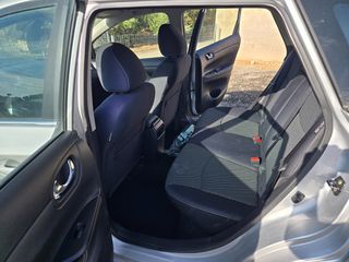 Nissan Pulsar 2015-thumb-10