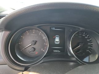 Nissan Pulsar 2015-thumb-13