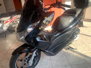 Honda PCX 125 2012-thumb-2