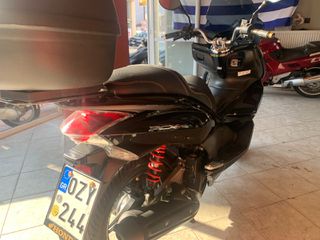 Honda PCX 125 2012-thumb-10