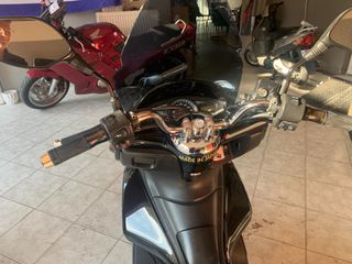 Honda PCX 125 2012-thumb-12