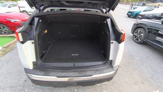 Peugeot 3008 2018 1.2 PURETECH 130 ALLURE PLUS  EAT8-thumb-30