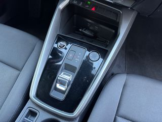 Audi A3 2022 40 TFSi S TRONIC-thumb-9