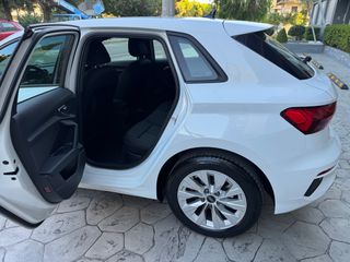 Audi A3 2022 40 TFSi S TRONIC-thumb-16