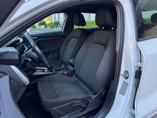 Audi A3 2022 40 TFSi S TRONIC-thumb-21