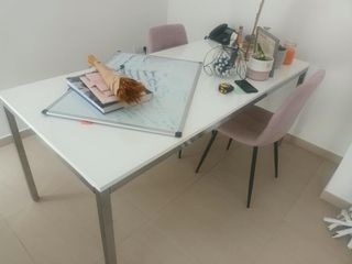 Μοντέρνο λευκό τραπέζι-thumb-2