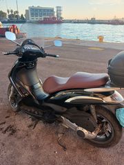 Piaggio Beverly 300i Tourer 2009-thumb-1