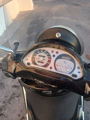Piaggio Beverly 300i Tourer 2009-thumb-3