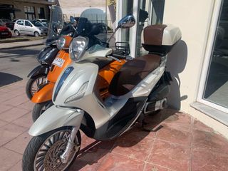 Piaggio Beverly 300 2016-thumb-1