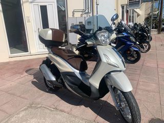 Piaggio Beverly 300 2016-thumb-11
