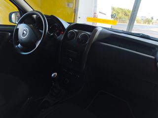 Dacia Duster 2016 1.2 TCe Laureate 4x4   125HP-thumb-10