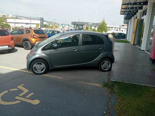 Mitsubishi i-MiEV 2011 electric drive 49 kW Basis-Book Service-thumb-1