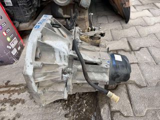 RENAULT CLIO 2014-2018-thumb-1