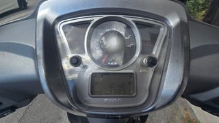 Kymco People GTi 2016 PEOPLE 200 GTI-thumb-4