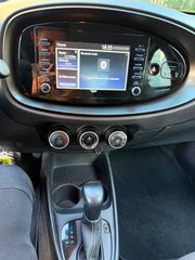 Toyota Aygo (X) 2023 AUTOMATIC!! X-PLAY 2023-thumb-2