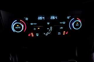 Ford Focus 2018 1.5 TDCi Diesel Titanium station wagon*ΜΗΔΕΝΙΚΟ ΤΕΛΟΣ ΚΥΚΛ.*-thumb-27
