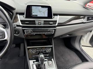 Bmw 218 Gran Tourer 2017 Leather-Panorama Full Extra(7Θέσιο) Τιμή Τρίτεκνου 13000-thumb-19