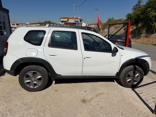 Dacia Duster 2016 4x2-thumb-4