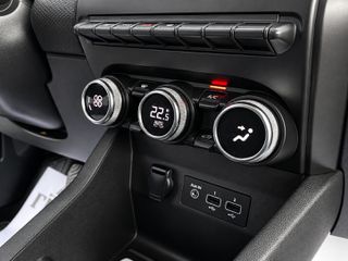 Renault Clio 2020 101HP TCe Experience-KeyFree-Πλοηγός-Κλίμα-Πιλότος-LED Φώτα~-thumb-19