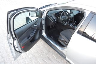 Ford Focus 2016 1.5 TDCi  Diesel Titanium EURO 6 station wagon-thumb-31