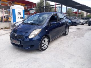 Toyota Yaris 2009-thumb-3