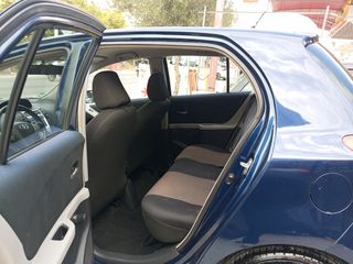 Toyota Yaris 2009-thumb-9