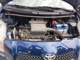 Toyota Yaris 2009-thumb-14