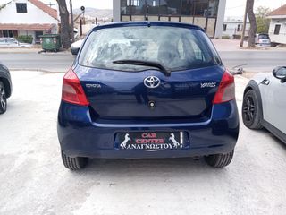 Toyota Yaris 2009-thumb-18