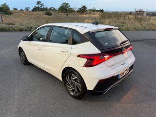 Hyundai i 20 2025 1.0 100HP full extra ετοιμοπαράδοτο με πινακίδες-thumb-2