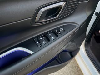 Hyundai i 20 2025 1.0 100HP full extra ετοιμοπαράδοτο με πινακίδες-thumb-13