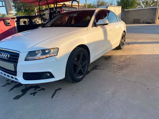 Audi A4 2011-thumb-1