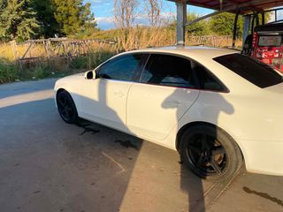 Audi A4 2011-thumb-2