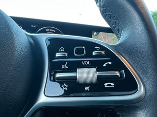 Mercedes-Benz A 180 2018 A 180 d DCT Progressive-thumb-31
